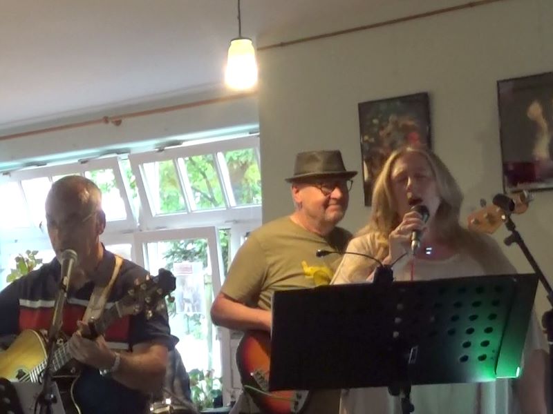 2017/09/02 - Komb&uuml;se 53° Nord, Oberndorf, mit Buntglas